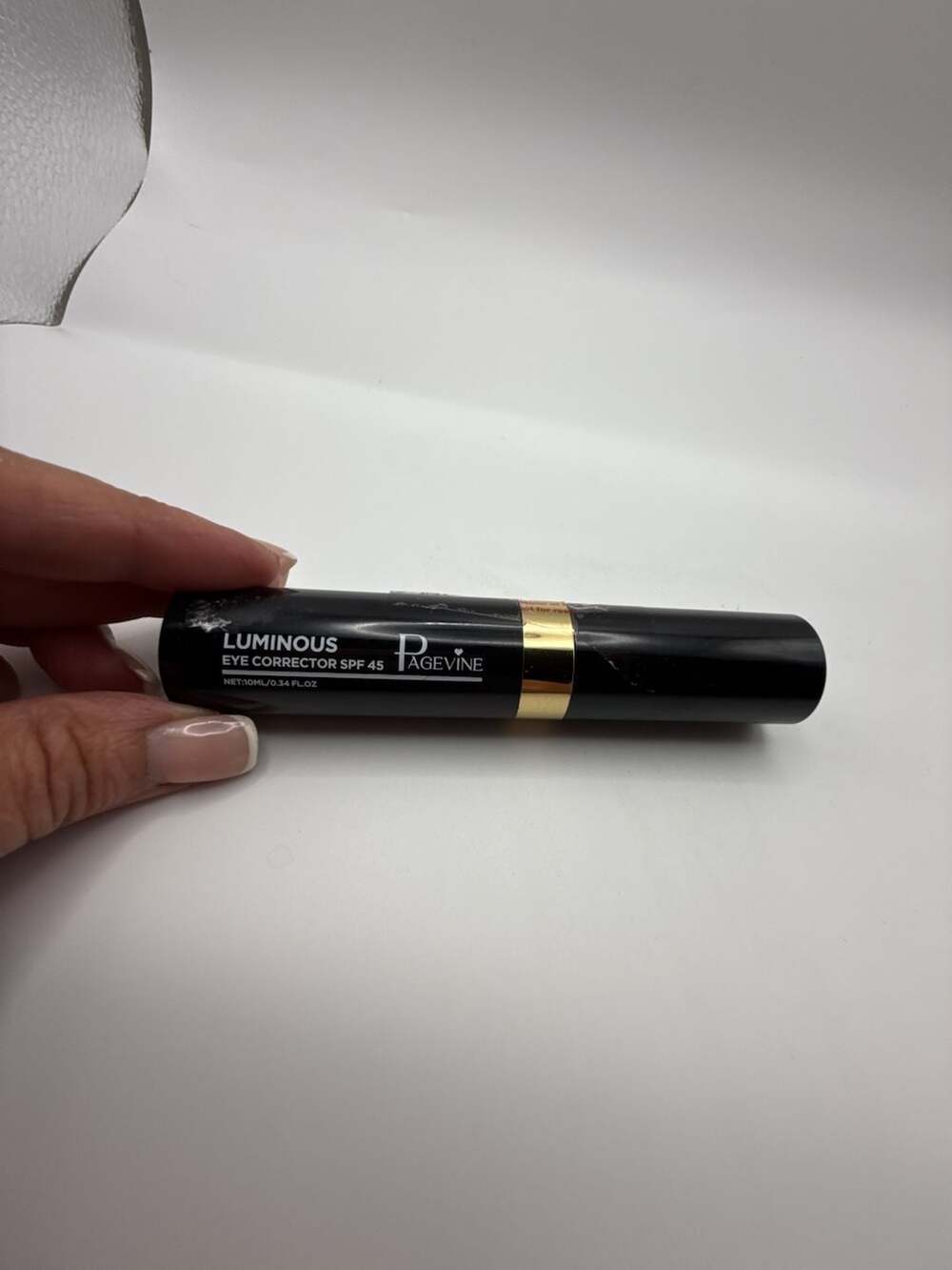 Page Vine Luminous Eye Corrector SPF 45